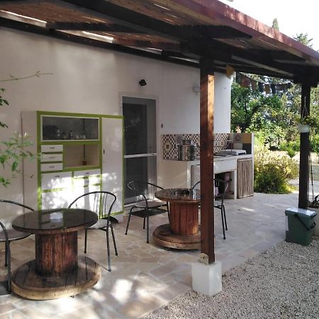 Mater Bed & Food-Riserva Naturale Di Torre Guaceto Serranova Exterior photo
