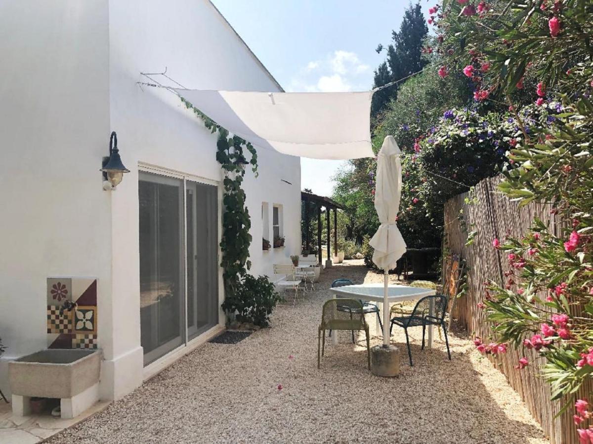 Mater Bed & Food-Riserva Naturale Di Torre Guaceto Serranova Exterior photo
